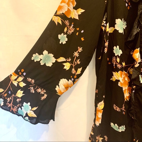 Grand & Greene Top - Picture 3 of 12